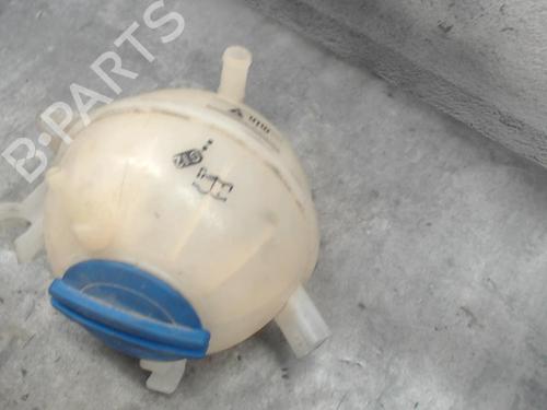 Used Expansion tank Expansion tank VW TOURAN (1T3) 2.0 TDI (140 hp) 39690242 39690242