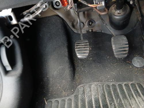 Used Clutch pedal RENAULT CLIO II (BB_, CB_) 1.2 16V (BB05, BB0W, BB11, BB27, BB2T, BB2U, BB2V, CB05,... (75 hp) 30412993