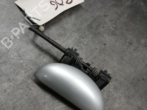 Used Front right exterior door handle PEUGEOT 206 Hatchback (2A/C) 1.4 HDi eco 70 (68 hp) 30752092