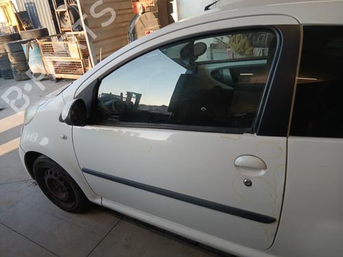 Left front door CITROËN C1 (PM_, PN_) 1.4 HDi | BP29284201C2 