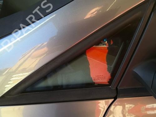 front-left-quarter-glass-seat-altea-5p1-2004-2005-2006-2007-2008-2009-2010-2011-2012-2013-2014-2015-40502653 main image