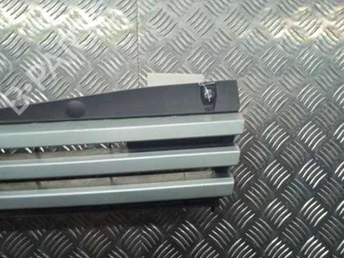 Used Grille Grille PEUGEOT 205 I (741A/C) 1.1 (49 hp) 20886035 20886035