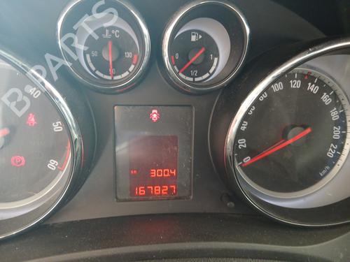 Used Instrument cluster Instrument cluster OPEL MERIVA B MPV (S10) 1.7 CDTI (75) (110 hp) 32135171 32135171