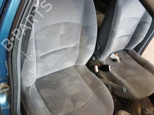 Used Right front seat RENAULT CLIO II (BB_, CB_) 1.4 16V (B/CB0P, BB13) (98 hp) 32115633