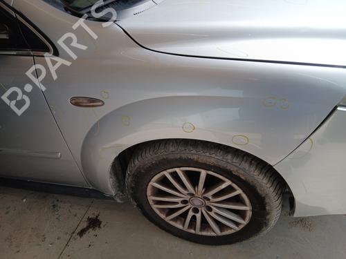 Guarda-lamas direito Guarda-lamas direito FIAT CROMA (194_) 1.9 D Multijet (194AXB1B) (120 hp) 36009252 36009252