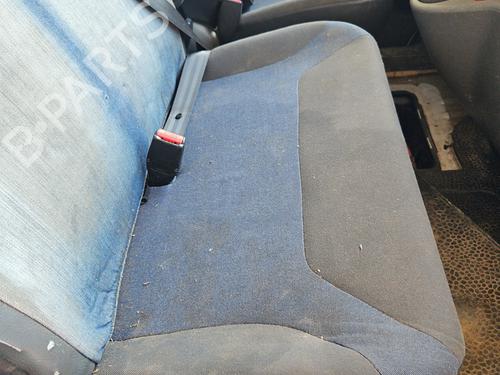 Right front seat RENAULT TRAFIC II Bus (JL) | BP36010682C16 - Image 9