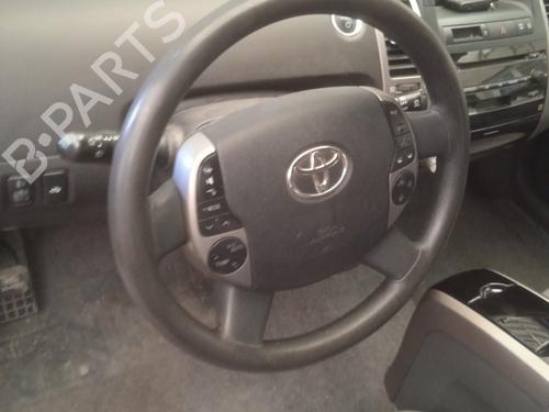 Used Steering wheel TOYOTA PRIUS Liftback (_W2_) 1.5 Hybrid (NHW20_, NHW20R) (112 hp) 21281658
