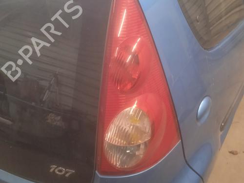 Used Right taillight PEUGEOT 107 (PM_, PN_) 1.0 (68 hp) 22791569