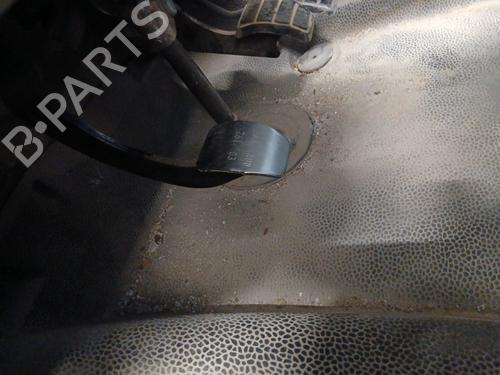Pédale d'embrayage RENAULT MASTER II Van (FD) 2.8 dTI (FD0C, FD0F, FD2B, FD2F, FD3C, FD3F) (114 hp) 29943056