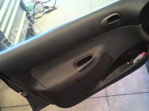 Used Front left window mechanism Front left window mechanism PEUGEOT 206+ (2L_, 2M_) 1.1 (60 hp) 39979889 39979889