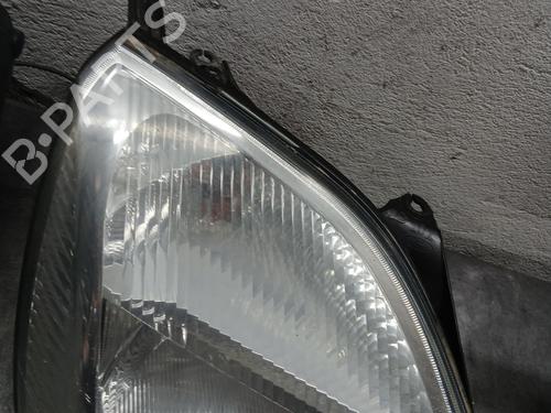 Right headlight FORD FIESTA V (JH_, JD_) 1.4 16V | BP28539203C29