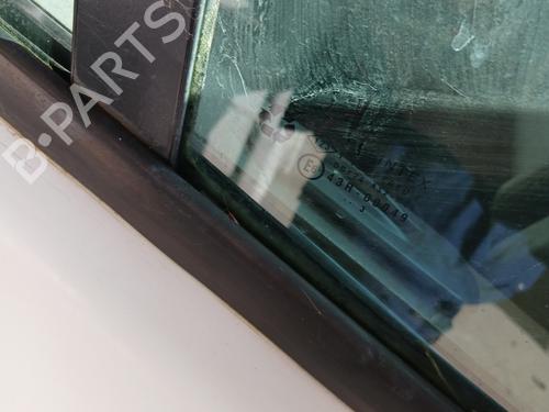 Front right quarter glass OPEL VIVARO A Van (X83) 1.9 DTI (F7) | BP31993878C112 