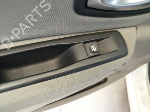 left-rear-window-switch-renault-megane-iii-hatchback-bz01_-b3_-2008-27249085 main image