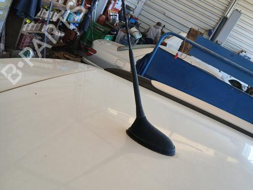 Used Antenna/Base Antenna/Base PEUGEOT 5008 (0U_, 0E_) 1.6 HDi (112 hp) 36010097 36010097