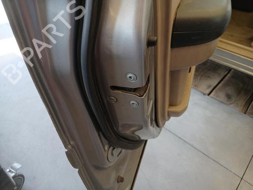 Front left lock NISSAN X-TRAIL I (T30) 2.2 Di 4x4 80503AA26E