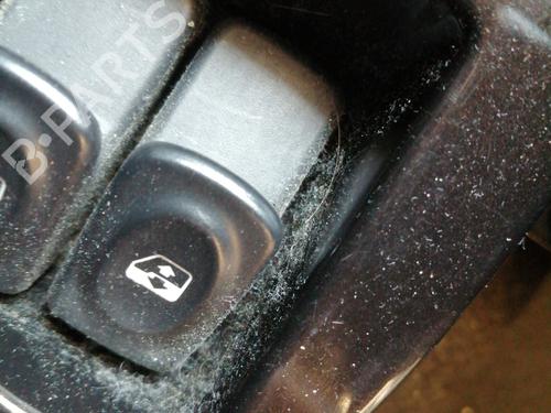 Used Right rear window switch Right rear window switch DACIA DUSTER (HS_) 1.5 dCi (86 hp) 26731824 26731824