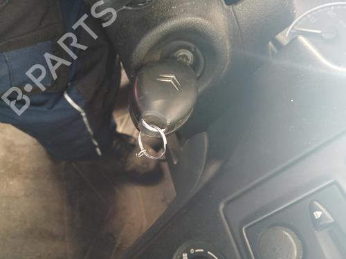 Ratlås/Tændingslås CITROËN XSARA (N1) 1.4 i (75 hp) 32139070