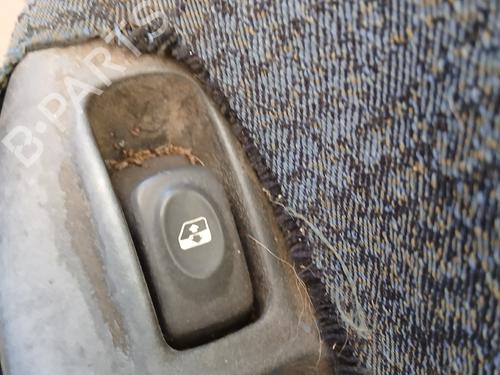 Used Right front window switch Right front window switch RENAULT SCÉNIC I MPV (JA0/1_, FA0_) 1.9 dCi (JA05, JA1F) (102 hp) 36442207 36442207