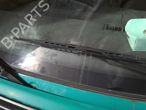 Used Front windshield wiper arm Front windshield wiper arm 38637472 38637472
