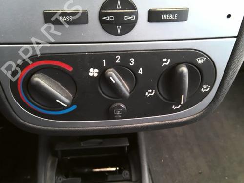 Used Climate control Climate control 39379391 39379391