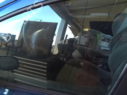 front-left-door-window-peugeot-307-3ac-2000-2001-2002-2003-2004-2005-2006-2007-2008-2009-2010-2011-2012-38776835 main image