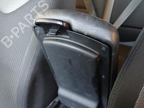 Used Armrest / Center console Armrest / Center console 38092410 38092410