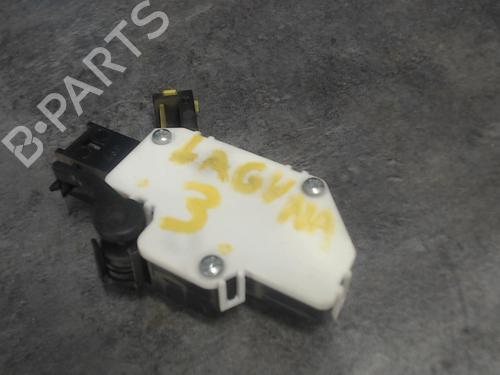 Used Electronic module Electronic module RENAULT LAGUNA III (BT0/1) 2.0 dCi (BT01, BT08, BT09, BT0E, BT0K, BT12, BT1C, BT1D,... (150 hp) 33738459 33738459