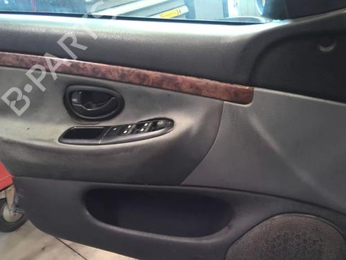 Used Front left window mechanism Front left window mechanism PEUGEOT 406 (8B) 2.0 HDI 110 (109 hp) 40126670 40126670