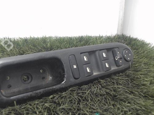 Left front window switch PEUGEOT 407 (6D_) 2.0 16V (6DRFJC, 6DRFJE, 6DRFJF) | BP31264502I27
