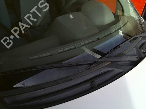 Used Front windshield wiper arm Front windshield wiper arm FIAT PANDA (169_) 1.3 D Multijet (169.AXC1A) (70 hp) 40437424 40437424