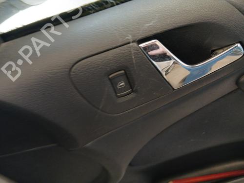 Used Right front window switch SKODA OCTAVIA I (1U2) 1.9 TDI (110 hp) 30301241