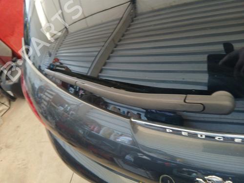 Used Rear windshield wiper arm PEUGEOT 208 I (CA_, CC_) 1.2 VTI 82 (82 hp) 28621937