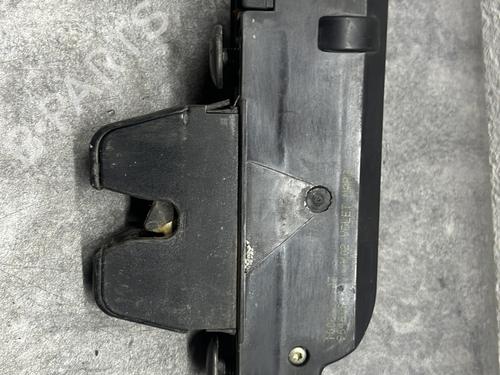 Used Tailgate lock CITROËN C3 I (FC_, FN_) 1.4 i (73 hp) 27523941