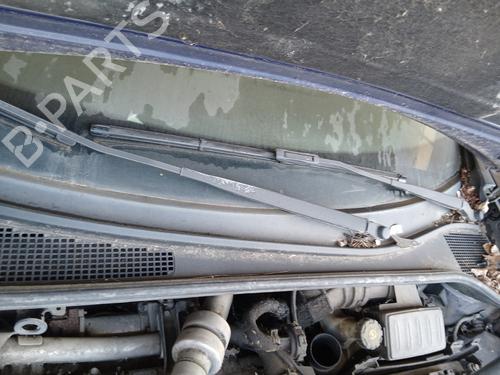 front-windshield-wiper-arm-renault-clio-iii-br01-cr01-2005-2006-2007-2008-2009-2010-2011-2012-2013-2014-36009875 main image