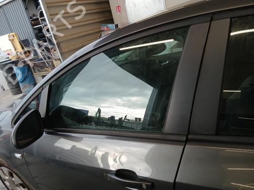 Used Front left door window OPEL ASTRA J (P10) 1.3 CDTI (68) (95 hp) 32108461