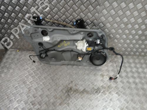 Elevador vidro frente esquerdo VW BORA I (1J2) 1.9 TDI (110 hp) 30813818