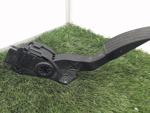 Used Pedal Pedal SUZUKI SWIFT IV (FZ, NZ) 1.3 DDiS (AZG413D, ZC02S, ZC92S) (75 hp) 20883612 20883612