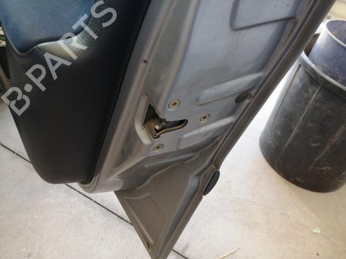 Used Front right lock PEUGEOT 206 Hatchback (2A/C) 1.4 i (75 hp) 27686137
