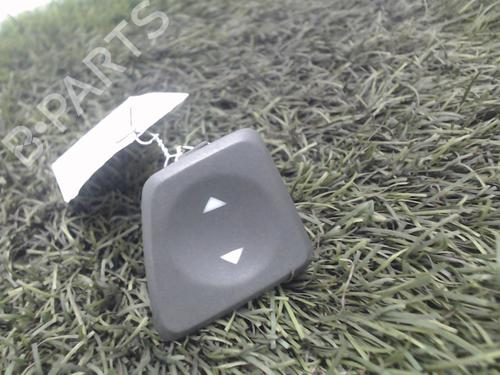 Used Right front window switch FIAT 500 (312_) 1.3 D Multijet (312AXB1A) (75 hp) 21277402