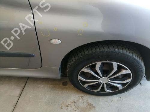 Right front fenders PEUGEOT 206 Hatchback (2A/C) 1.4 i | BP27684923C42 