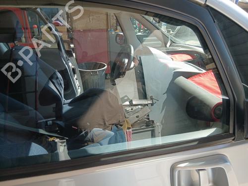 front-right-door-window-peugeot-1007-km_-2005-29247362 main image