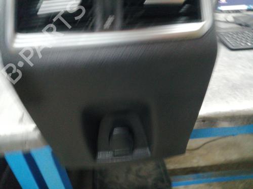 Middle console RENAULT MEGANE IV Hatchback (B9A/M/N_) 1.5 Blue dCi 95 (B9A2, B9A6) | BP25222161I22 - Image 10