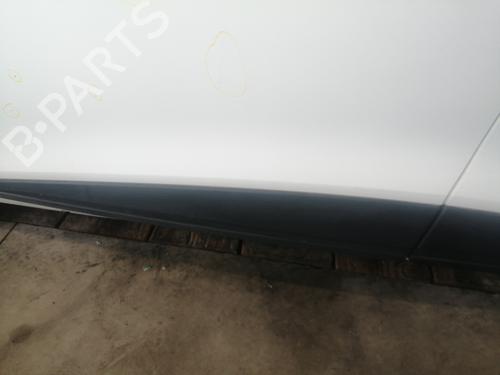 Used Left front door Left front door 26459456 26459456