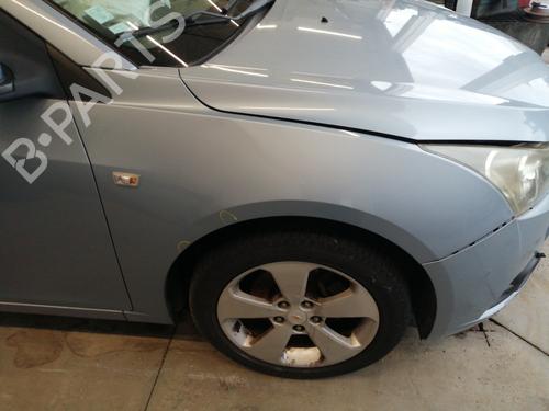 Right front fenders CHEVROLET CRUZE (J300) 2.0 CDI | BP27616226C42 