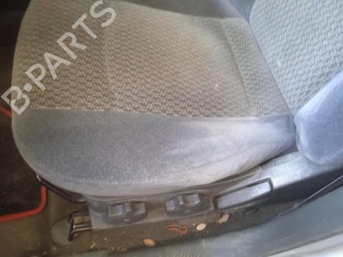 Used Left front seat HYUNDAI SANTA FÉ I (SM) 2.0 CRDi 4x4 (125 hp) 21282811