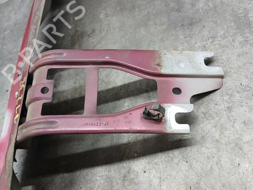 Travesaño Travesaño RENAULT CLIO I (B/C57_, 5/357_) [1990-1999] 36862565 36862565