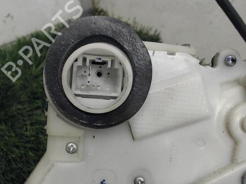 Used Front left lock TOYOTA YARIS (_P13_) 1.4 D (NLP130_, NLP130) (90 hp) 20883446