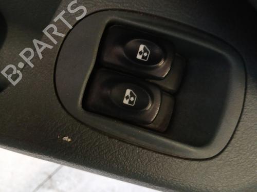 Interrupteur de vitre avant gauche RENAULT MEGANE Scenic (JA0/1_) 1.6 e (JA0F) (90 hp) 30457847