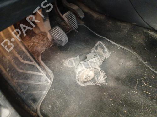 Used Clutch pedal PEUGEOT 308 SW I (4E_, 4H_) 1.6 HDi (109 hp) 31576687