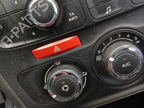 Used Warning switch Warning switch CITROËN C4 II (NC_) 1.4 VTi 95 (NC8FP0) (95 hp) 30318743 30318743